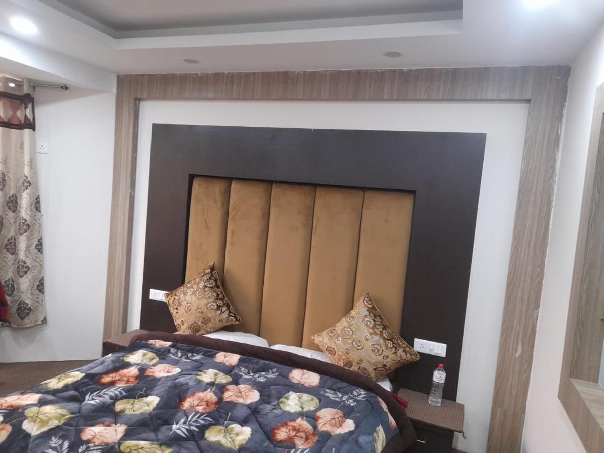 Hotel Zoon Dabb Srinagar Airport Kashmir Buitenkant foto