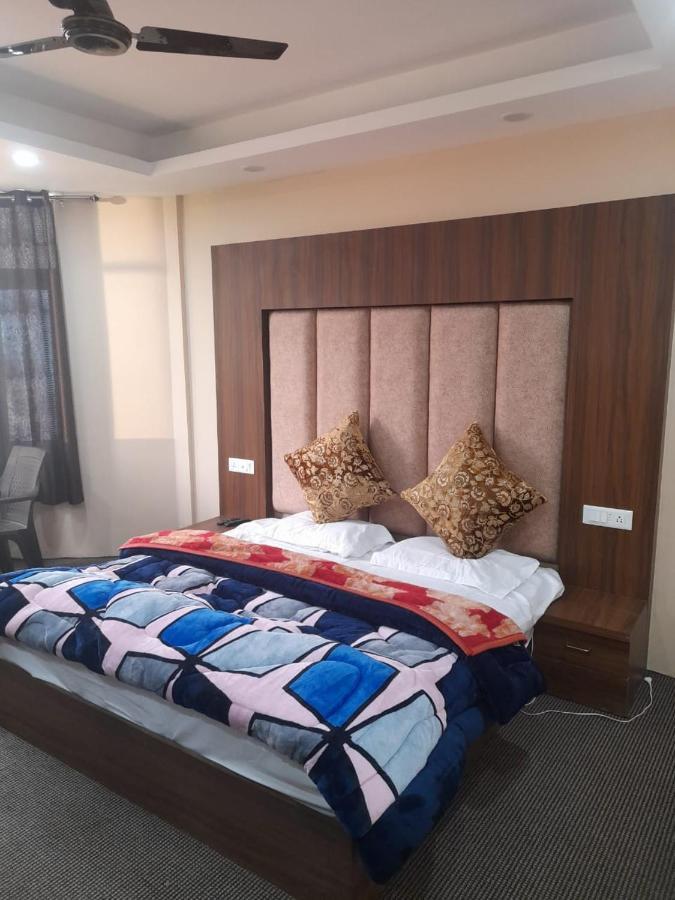 Hotel Zoon Dabb Srinagar Airport Kashmir Buitenkant foto