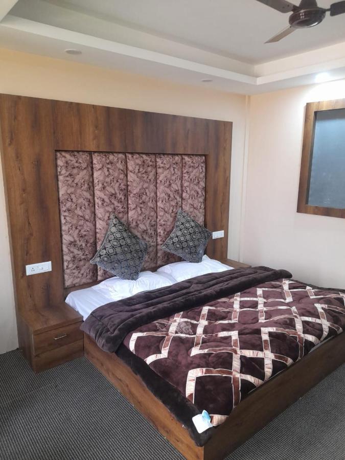 Hotel Zoon Dabb Srinagar Airport Kashmir Buitenkant foto