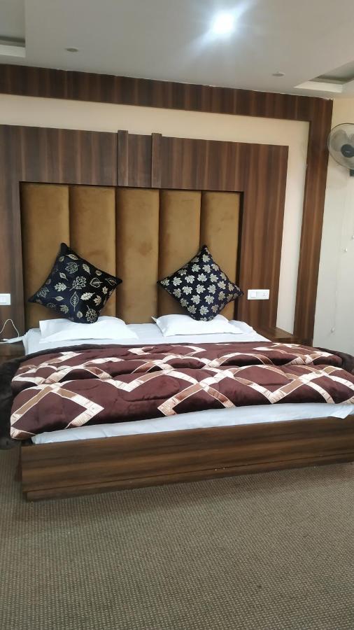 Hotel Zoon Dabb Srinagar Airport Kashmir Buitenkant foto