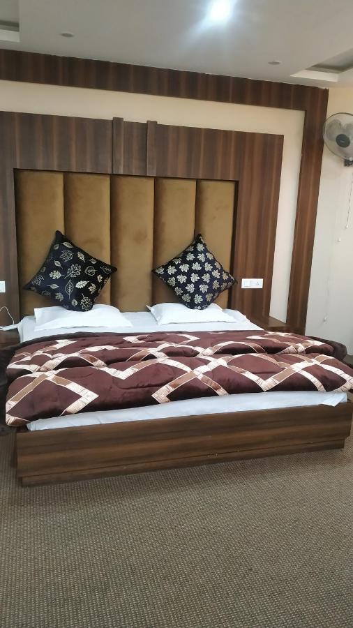 Hotel Zoon Dabb Srinagar Airport Kashmir Buitenkant foto