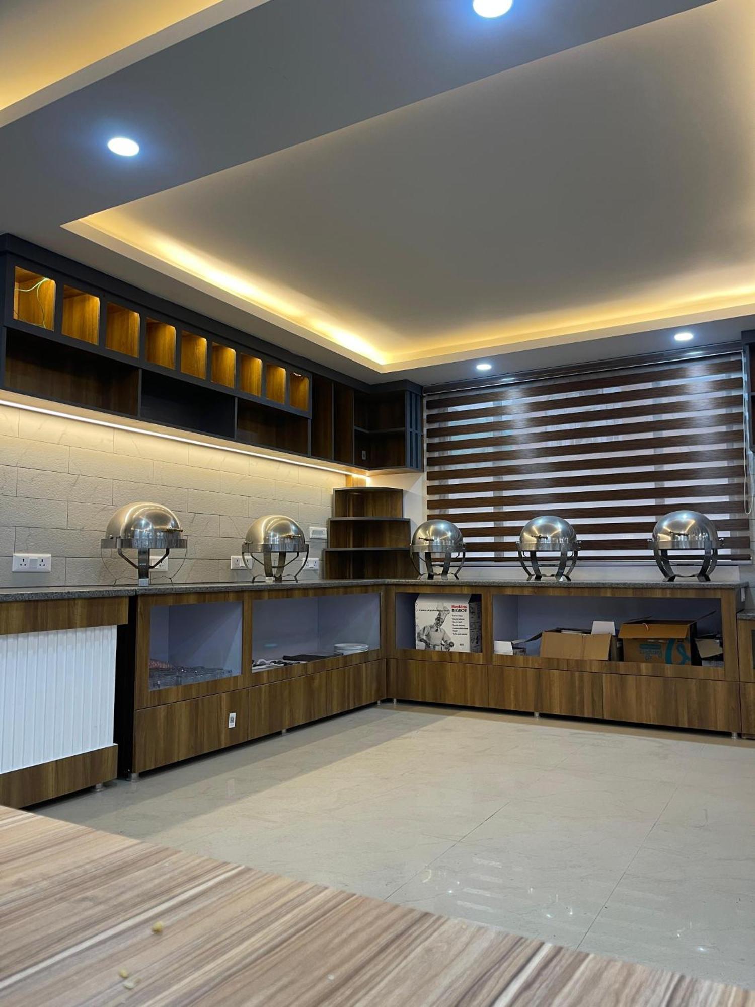Hotel Zoon Dabb Srinagar Airport Kashmir Buitenkant foto